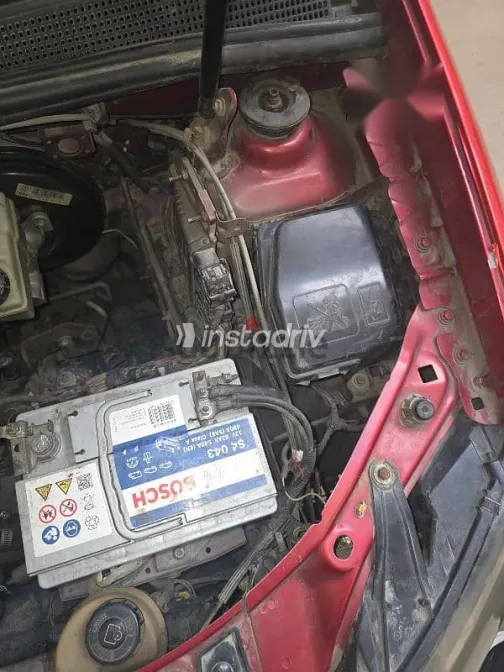 Renault Logan 2015 Red Used for Sale - 7