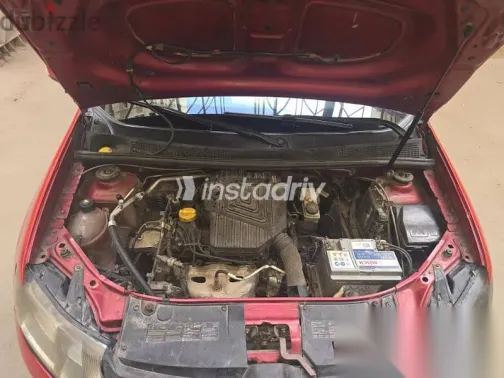 Renault Logan 2015 Red Used for Sale - 8