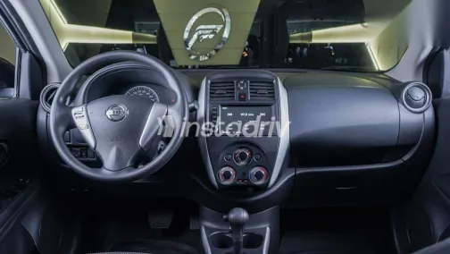 نيسان صنى 2026 فضي مستعملة للبيع - 8