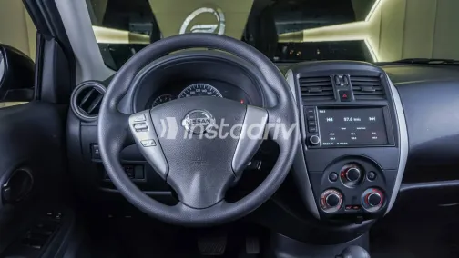 نيسان صنى 2026 فضي مستعملة للبيع - 9