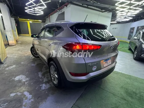 هيونداي توسان GDI 2017 فضي مستعملة للبيع - 3