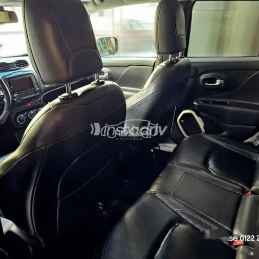 جيب رينيجيد 2017 رمادي مستعملة للبيع - 2