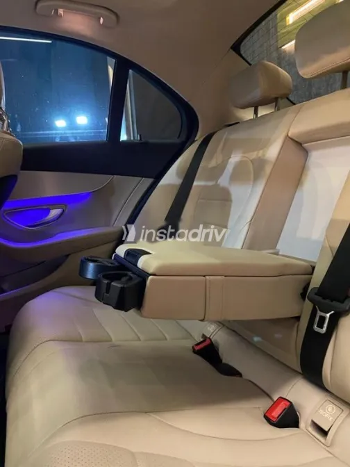 مرسيدس C 180 2019 أزرق غامق مستعملة للبيع - 4