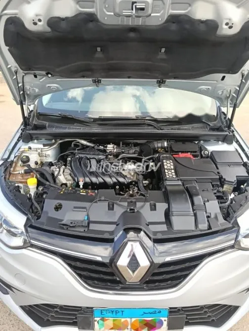 Renault Megane 2022 Silver Used for Sale - 5