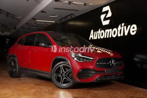 مرسيدس GLA 200 2022 أحمر مستعملة للبيع - 3