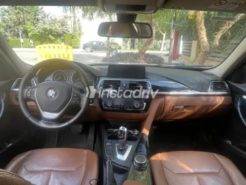 بي ام دبليو 318 2017 أبيض مستعملة للبيع - 3