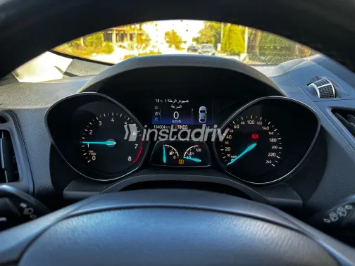 فورد كوجا 2017 أبيض مستعملة للبيع - 3