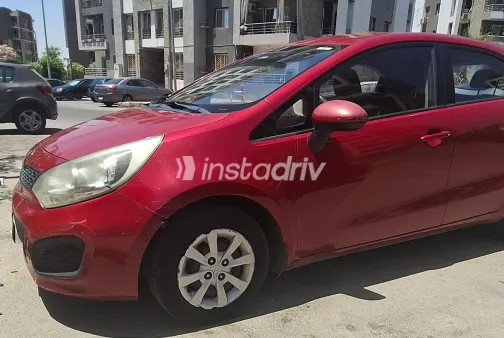 كيا ريو 2014 أبيض مستعملة للبيع - 2