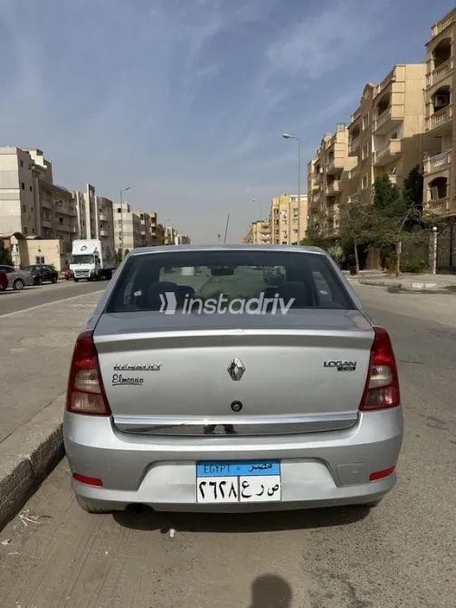 Renault Logan 2013 Silver Used for Sale - 3