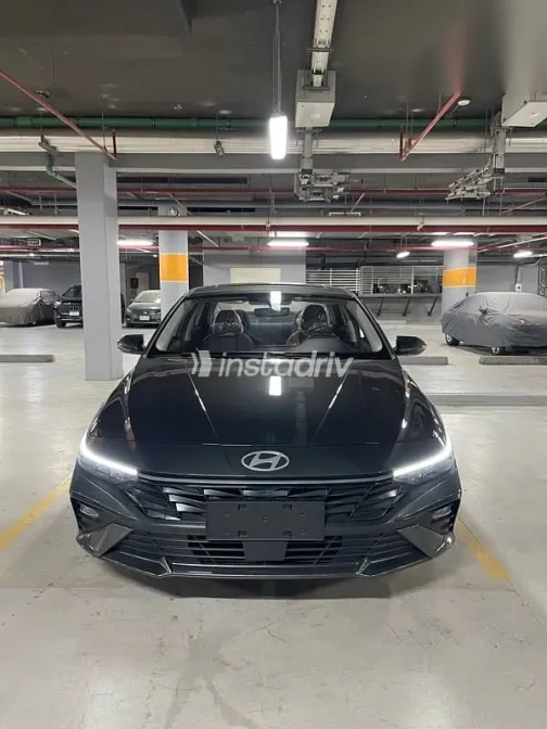 هيونداي إلنترا 2025 رمادي جديدة للبيع - 2