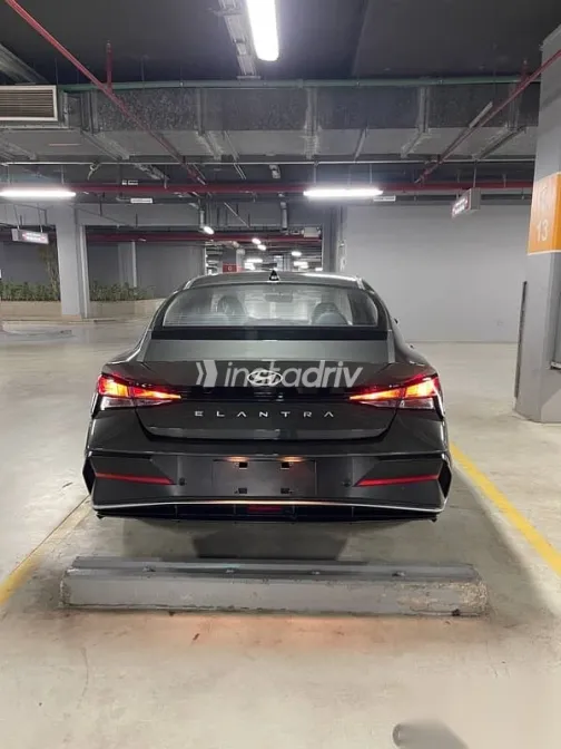 هيونداي إلنترا 2025 رمادي جديدة للبيع - 9