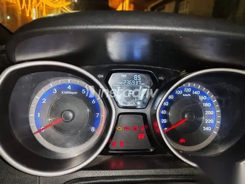 Hyundai Elantra 2012 White Used for Sale - 1