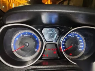 Hyundai Elantra 2012 White Used for Sale