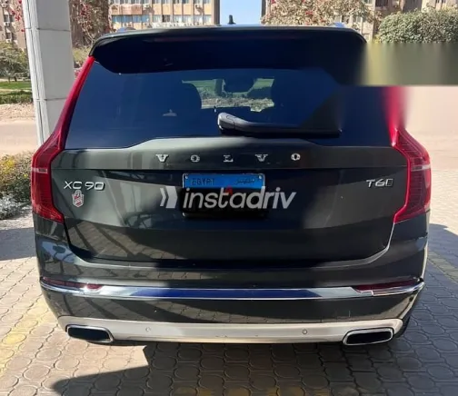 Volvo XC90 2021 Gray Used for Sale - 4