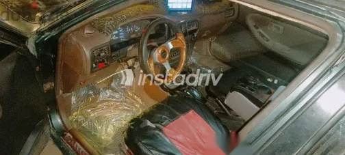 نيسان صنى 1994 أخضر مستعملة للبيع - 5