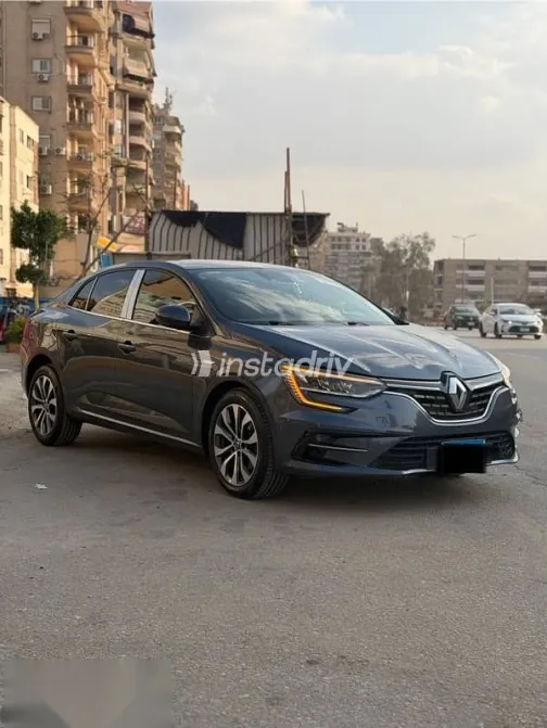 رينو ميجان 2022 رمادي مستعملة للبيع - 3