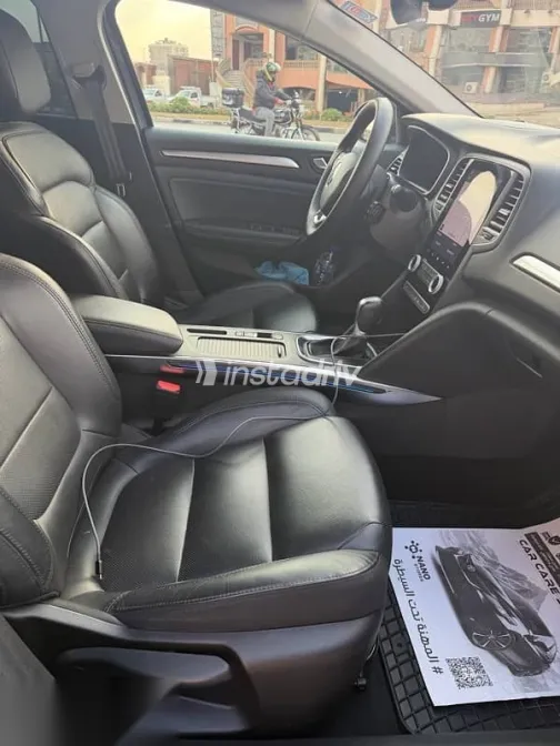 رينو ميجان 2022 رمادي مستعملة للبيع - 10