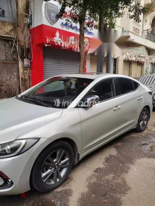 هيونداي إلنترا 2017 بيج مستعملة للبيع - 1