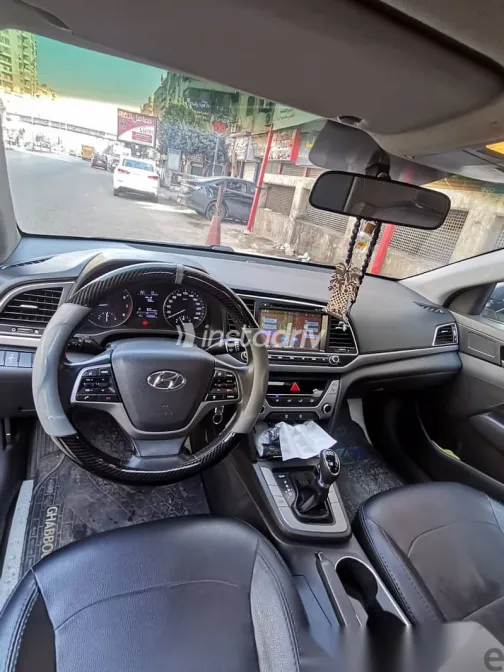 هيونداي إلنترا 2017 بيج مستعملة للبيع - 3