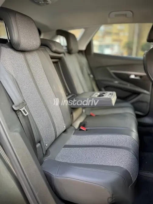 بيجو 3008 2019 أبيض مستعملة للبيع - 7