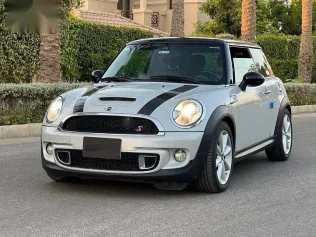 مينى كوبر 2012 رمادي مستعملة للبيع