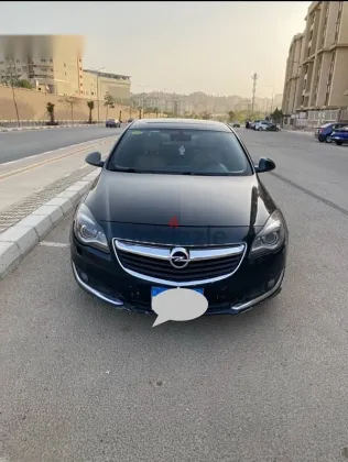 اوبل أنسيجنيا 2017 أخضر مستعملة للبيع