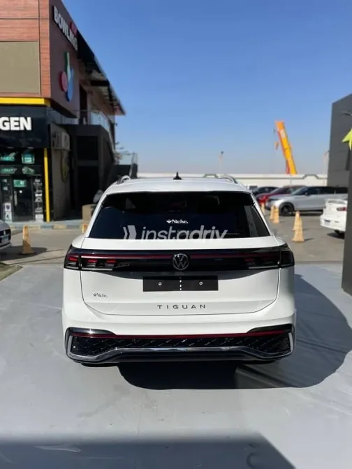 فولكس فاغن تيجون 2026 أبيض جديدة للبيع - 9