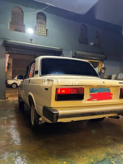 لادا 2105 1995 بيج مستعملة للبيع - 2