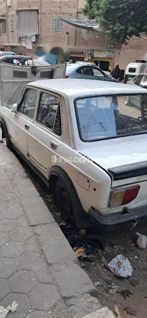 فيات 128 1978 أبيض مستعملة للبيع - 2