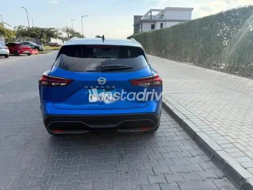 نيسان قشقاي 2022 أبيض مستعملة للبيع - 1