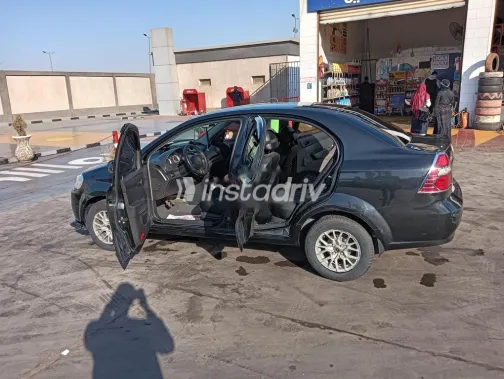 شيفروليه افيو 2017 أبيض مستعملة للبيع - 4