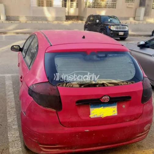 بريليانس FRV 2009 أحمر مستعملة للبيع - 1