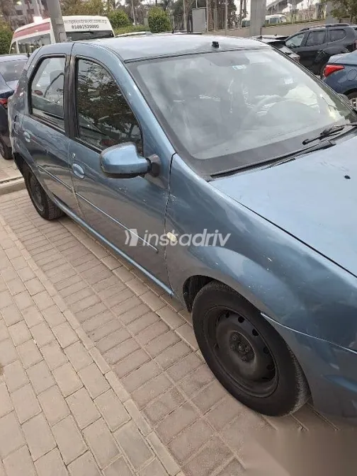 رينو لوجان 2011 أزرق غامق مستعملة للبيع - 2