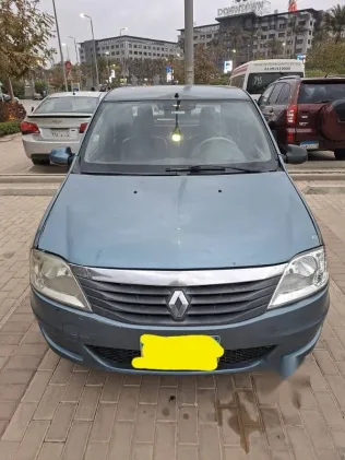 رينو لوجان 2011 أزرق غامق مستعملة للبيع