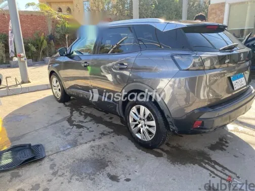 بيجو 3008 2021 رمادي مستعملة للبيع - 2