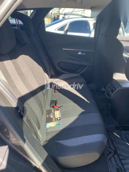 بيجو 3008 2021 رمادي مستعملة للبيع - 6