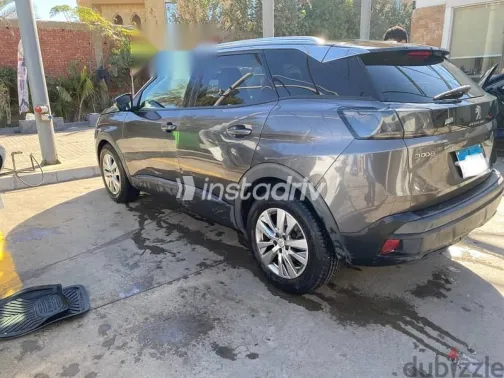 بيجو 3008 2021 رمادي مستعملة للبيع - 8