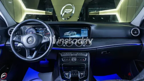 مرسيدس E 180 2017 أسود مستعملة للبيع - 9