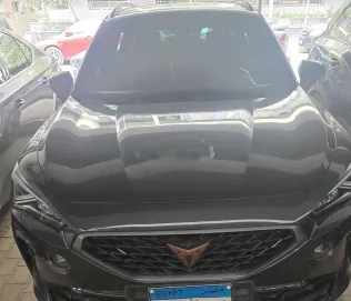 كوبرا فورمينتور 2022 أبيض مستعملة للبيع