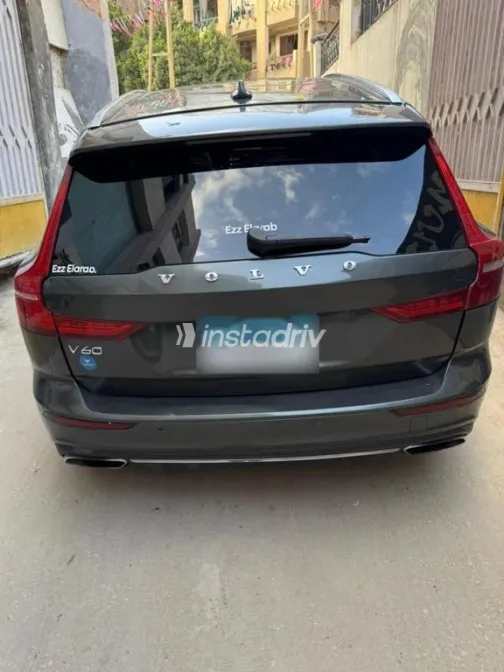 Volvo V60 2021 White Used for Sale - 5