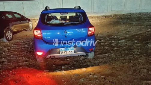 رينو سانديرو  ( ستيب  واى ) 2020 أزرق مستعملة للبيع - 3
