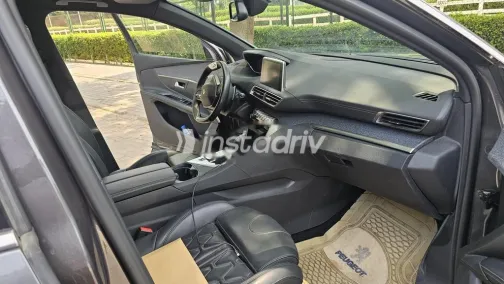 Peugeot 5008 2020 White Used for Sale - 1