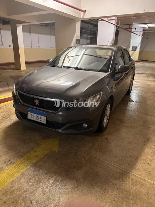 بيجو 301 2019 رمادي غامق مستعملة للبيع - 1