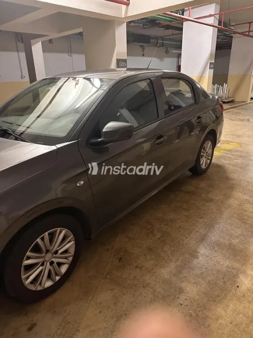 بيجو 301 2019 رمادي غامق مستعملة للبيع - 4