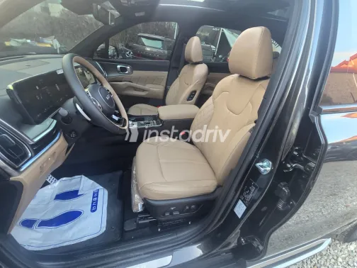 كيا سورينتو 2024 أبيض مستعملة للبيع - 9