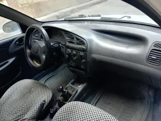 دايو لانوس 2001 أبيض مستعملة للبيع