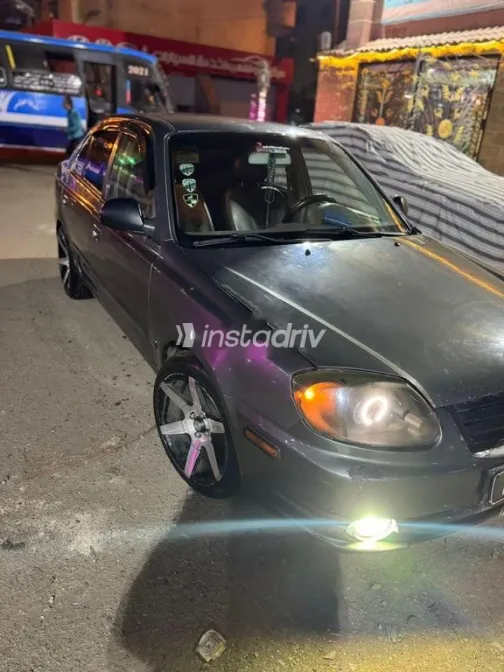 Hyundai Verna 2012 Dark Gray Used for Sale - 4