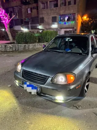 هيونداي فيرنا 2012 رمادي غامق مستعملة للبيع