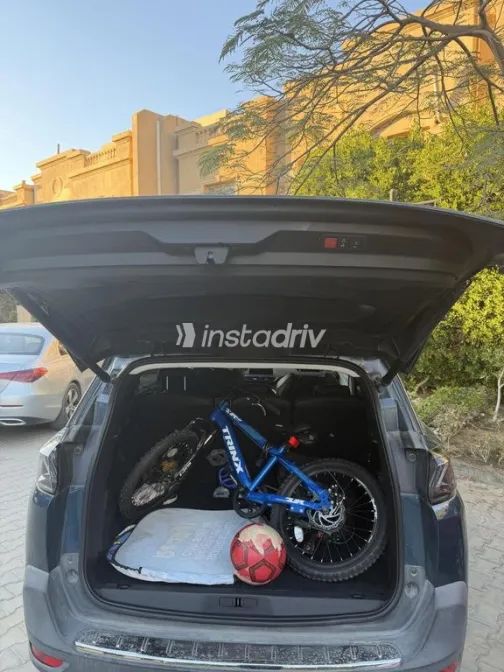 Peugeot 5008 2022 White Used for Sale - 5