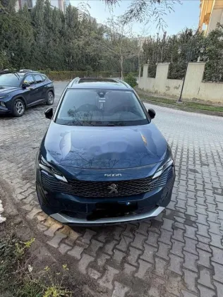 Peugeot 5008 2022 White Used for Sale